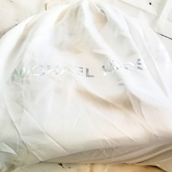 Micheal Kors Large Satchel Bag - Picture 5 of 5